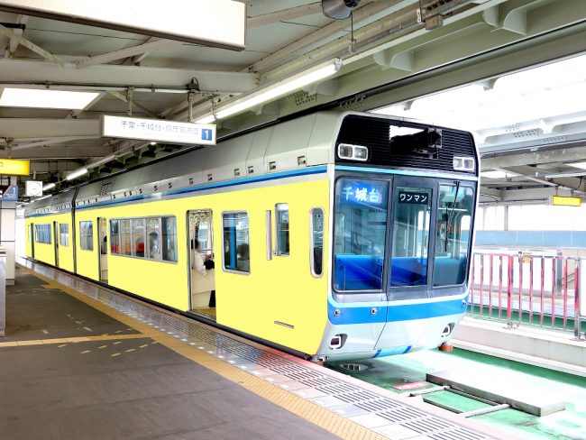 【電車広告】千葉モノレール フルラッピング［車体広告］ 1年間（0形）
