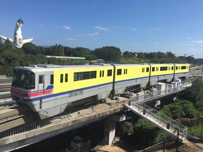 【電車広告】大阪モノレール ラッピング広告B 1年間